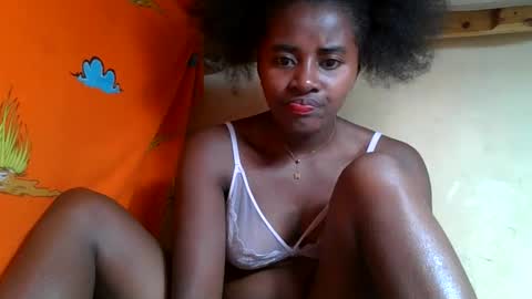 Ellodi online show from May 2026 08:18:01 AM