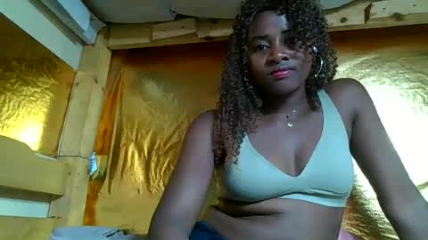 Snapshot of ellodi chatting on June 2026 05:37:01 PM Ellodi online show from June 2026 05:37:01 PM