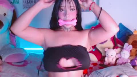 Ellope online show from December 2025 12:48:01 AM