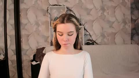 elly_ary online show from July 2026 02:15:02 AM
