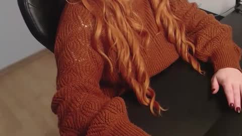 Elly online show from December 2025 03:18:02 PM