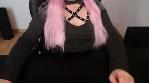 Elly online show from March 2026 02:53:02 PM