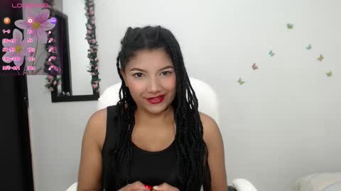 Elly online show from December 2024 08:18:01 PM