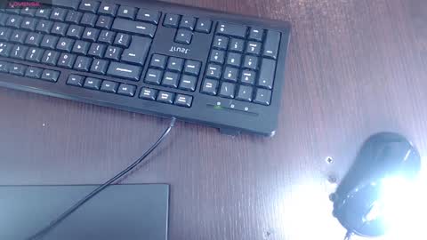 Elly online show from December 2024 01:08:02 PM