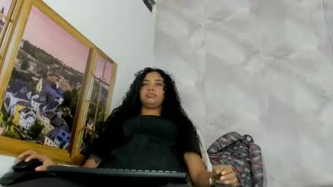 ellybloom online show from June 2026 01:08:02 PM