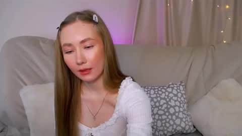 Snapshot of ellycolins chatting on November 2025 02:55:01 AM Elly online show from November 2025 02:55:01 AM