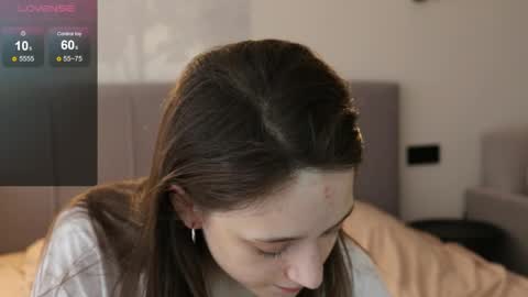 Elly online show from April 2026 08:40:02 AM