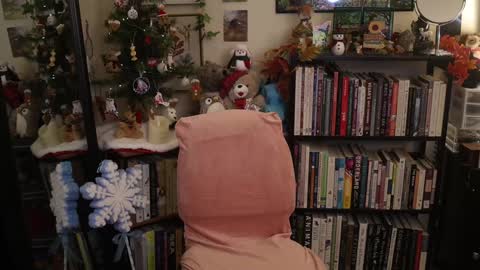 Snapshot of ellynaomi chatting on December 2025 11:12:01 PM Elly Naomi online show from December 2025 11:12:01 PM