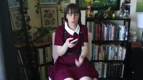 Elly Naomi online show from June 2026 05:17:01 PM