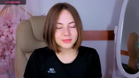 elma_lily online show from October 2025 06:10:01 AM