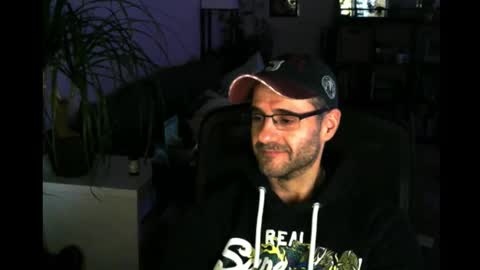 Snapshot of elmetatepeta chatting on March 2026 10:45:02 AM ElMetaTeDa online show from March 2026 10:45:02 AM