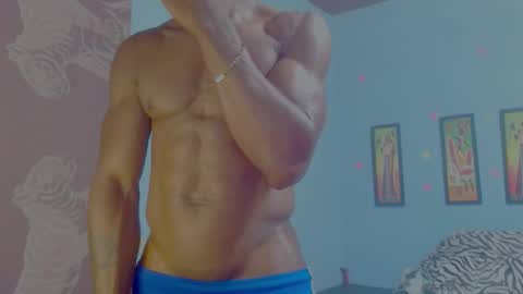 elmiltonnjakee online show from February 2026 02:53:01 AM