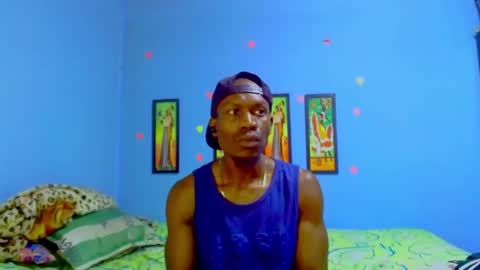 elmiltonnjakee online show from April 2026 07:58:02 PM