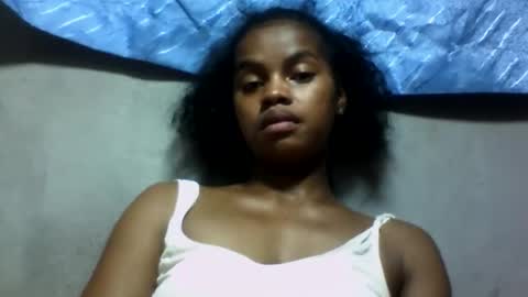 Snapshot of elodie228680 chatting on June 2026 07:19:01 PM elodie228680 online show from June 2026 07:19:01 PM
