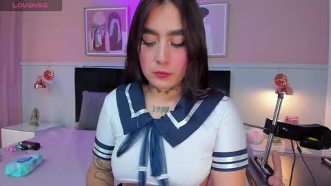 Elodie  online show from September 2025 12:30:01 PM