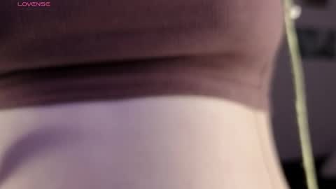 Snapshot of eloisee_ chatting on May 2026 09:01:01 PM Eloise . online show from May 2026 09:01:01 PM