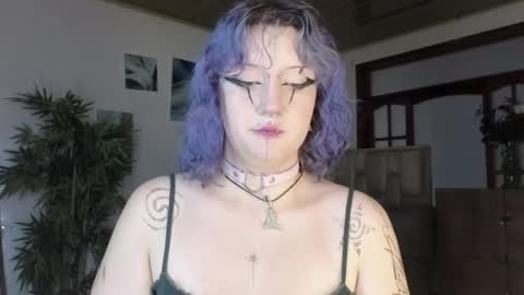 Snapshot of eloisee_ chatting on July 2026 02:23:01 PM Eloise . online show from July 2026 02:23:01 PM