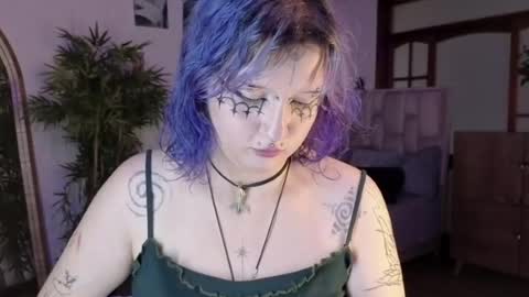Snapshot of eloisee_ chatting on July 2026 09:19:01 PM Eloise . online show from July 2026 09:19:01 PM