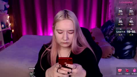 Snapshot of elovinora chatting on December 2024 08:00:01 PM Ela give me a thumbs up if you like it  and this is important for the development of the account online show from December 2024 08:00:01 PM