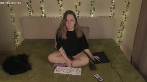 Ela give me a thumbs up if you like it  and this is important for the development of the account online show from February 2026 06:39:01 PM