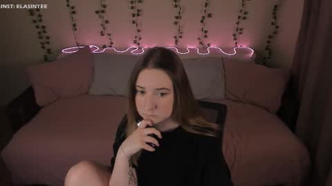 Ela give me a thumbs up if you like it  and this is important for the development of the account online show from March 2026 07:06:01 PM