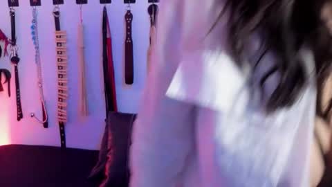 elowen_halley1 online show from February 2026 03:07:01 AM