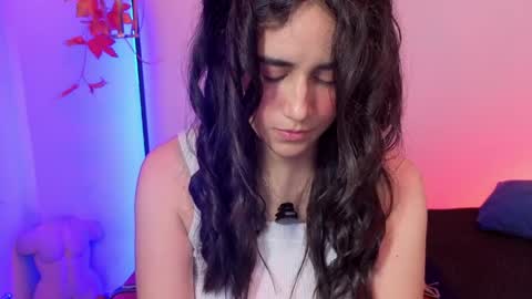 elowen_halley1 online show from April 2026 08:51:01 PM