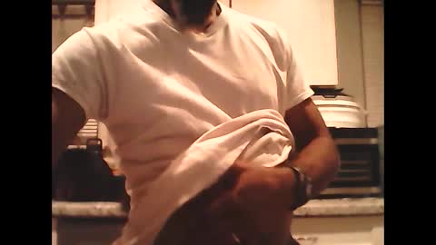 Snapshot of elparador chatting on January 2025 02:38:01 AM El Parador online show from January 2025 02:38:01 AM