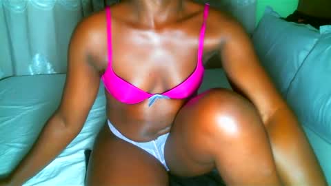 Snapshot of elphaba01 chatting on March 2025 07:05:02 AM Elphaba online show from March 2025 07:05:02 AM