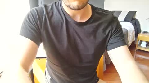 Snapshot of elriclust chatting on November 2025 04:22:01 PM elriclust online show from November 2025 04:22:01 PM