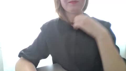 Snapshot of elsamartinez chatting on September 2025 09:57:02 AM ElsaMartinez online show from September 2025 09:57:02 AM