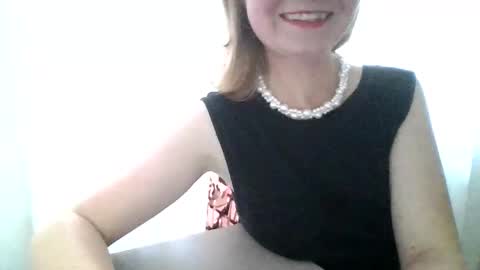 Snapshot of elsamartinez chatting on September 2025 11:04:02 AM ElsaMartinez online show from September 2025 11:04:02 AM