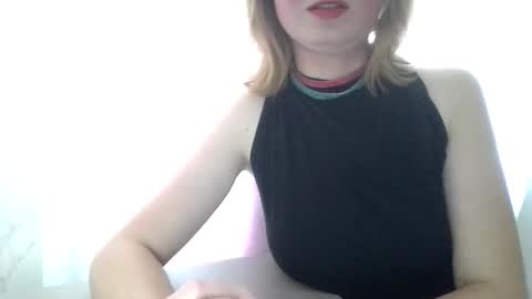 Snapshot of elsamartinez chatting on October 2025 10:24:01 AM ElsaMartinez online show from October 2025 10:24:01 AM