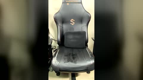 Snapshot of elsanti9q chatting on February 2026 07:52:01 AM elsanti9q online show from February 2026 07:52:01 AM