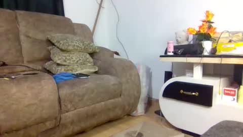 elsie02 online show from December 2025 11:04:02 AM