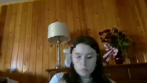 Elsie Rain online show from November 2025 08:30:01 PM