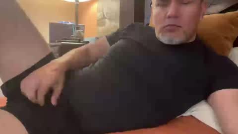 Snapshot of elvecinoequipadon chatting on July 2026 03:01:02 PM Petrhus Rockpic online show from July 2026 03:01:02 PM