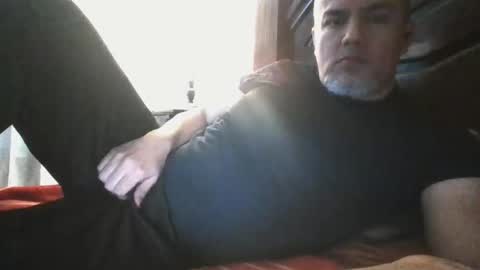 Snapshot of elvecinotravieso chatting on December 2025 05:07:02 PM Peter la roca online show from December 2025 05:07:02 PM