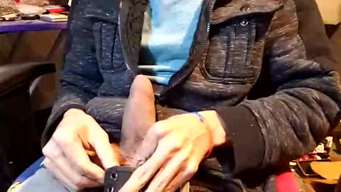 elvergg1 online show from February 2026 10:58:01 AM