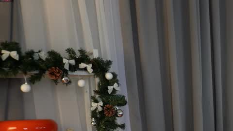 Erica  online show from December 2025 12:09:01 PM