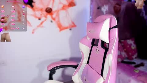 ely_w1 online show from October 2025 09:49:02 PM