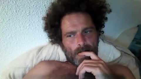 Snapshot of elyjahoye chatting on September 2025 11:17:02 PM elyjahoye online show from September 2025 11:17:02 PM