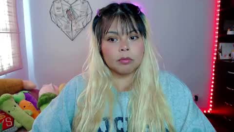 Ely online show from November 2025 07:57:01 PM