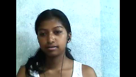 Snapshot of elynah195043 chatting on May 2026 05:07:02 PM elynah195043 online show from May 2026 05:07:02 PM