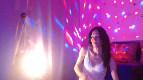 Snapshot of elysasun chatting on October 2025 06:43:01 PM Elisa online show from October 2025 06:43:01 PM