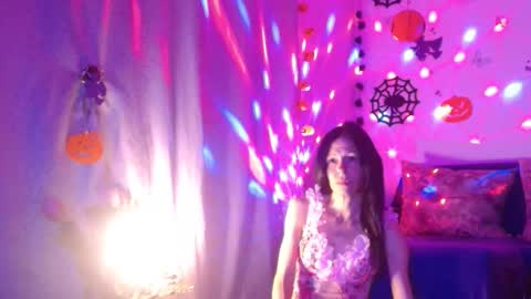 Snapshot of elysasun chatting on October 2025 10:32:02 PM Elisa online show from October 2025 10:32:02 PM