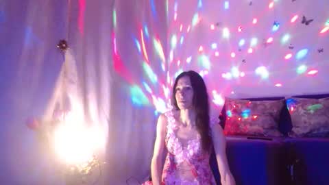 Snapshot of elysasun chatting on November 2025 07:03:01 PM Elisa online show from November 2025 07:03:01 PM