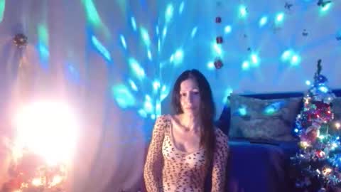 Snapshot of elysasun chatting on December 2025 07:11:02 PM Elisa online show from December 2025 07:11:02 PM