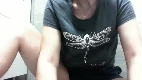 elyseblue online show from September 2025 04:12:01 AM