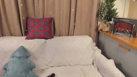 Snapshot of elzaglower chatting on December 2024 11:50:02 AM Elza online show from December 2024 11:50:02 AM